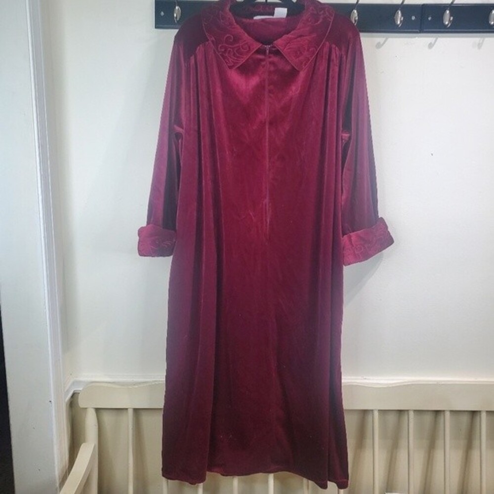 Blair vintage deep red Velour/velvet long house coat/robe ½ zip size xl